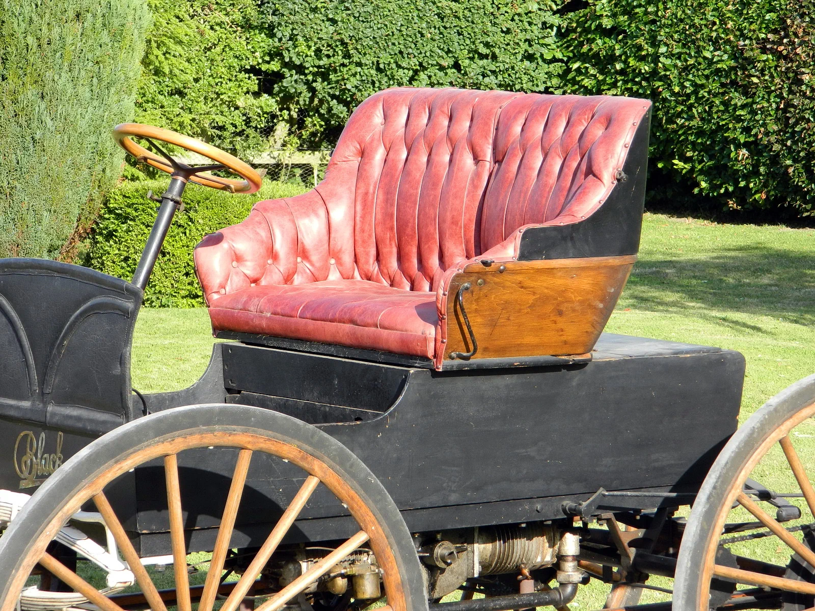 Место водителя и пассажира в машине Chicago Motor Buggy 14hp Type 112 '1908