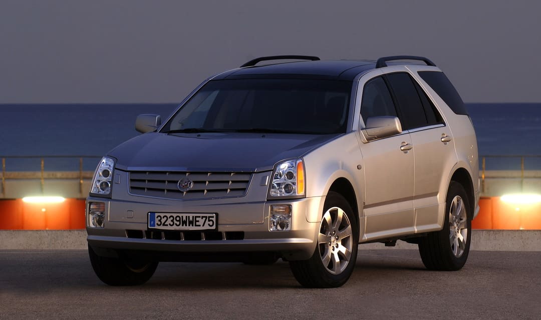 Cadillac SRX '2004–09 вид спереди
