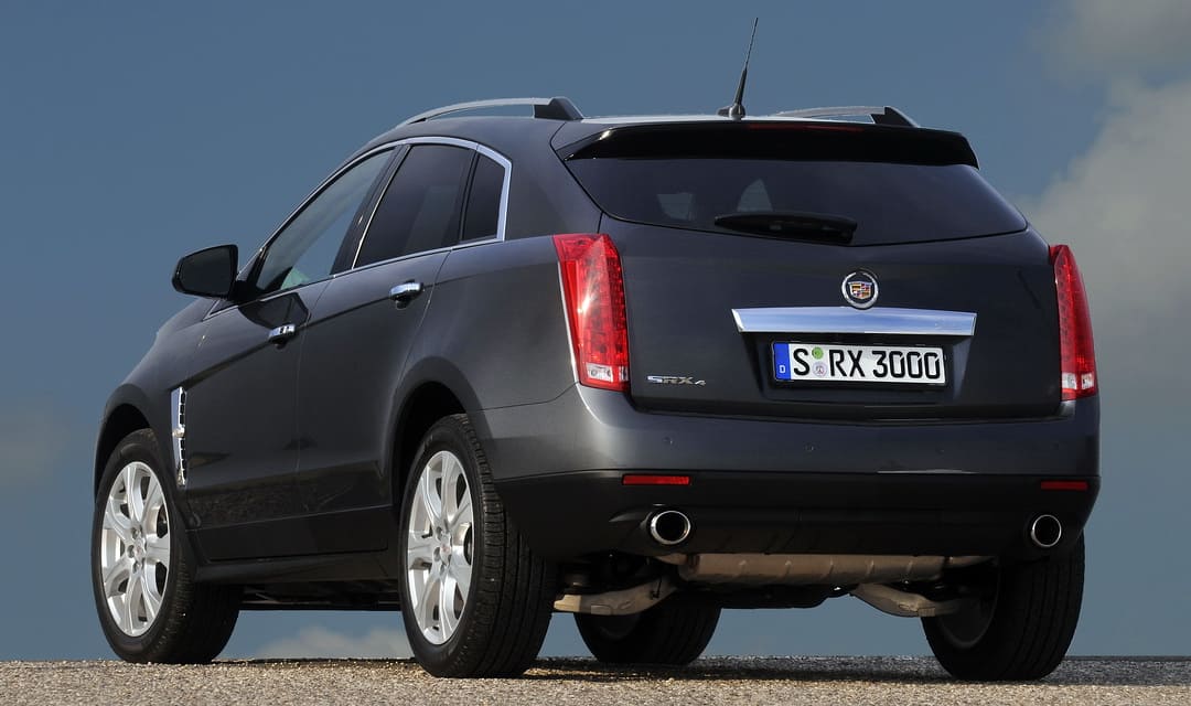 Cadillac SRX '2009–12 вид сзади