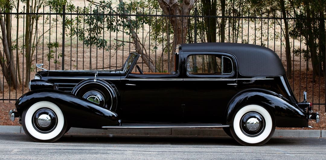 Cadillac V12 370-D Town Cabriolet by Fleetwood '1935 вид сбоку