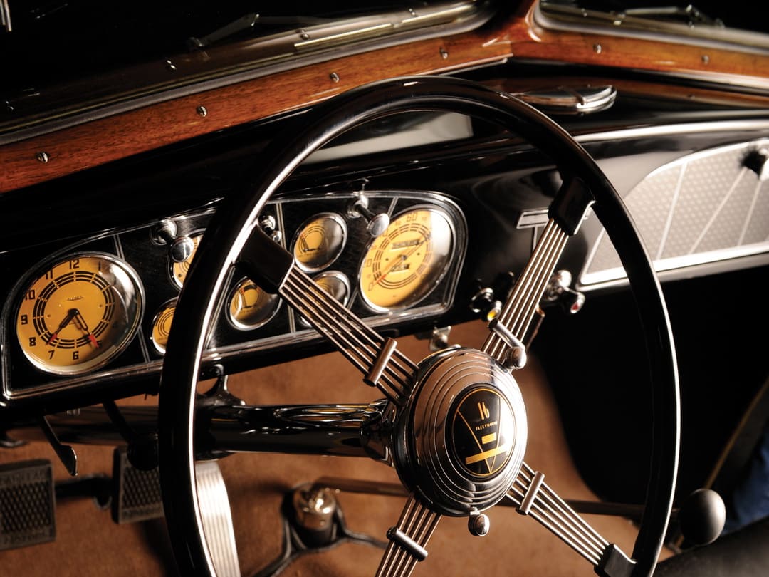 Торпедо Cadillac V-16 Custom Imperial Cabriolet '1937