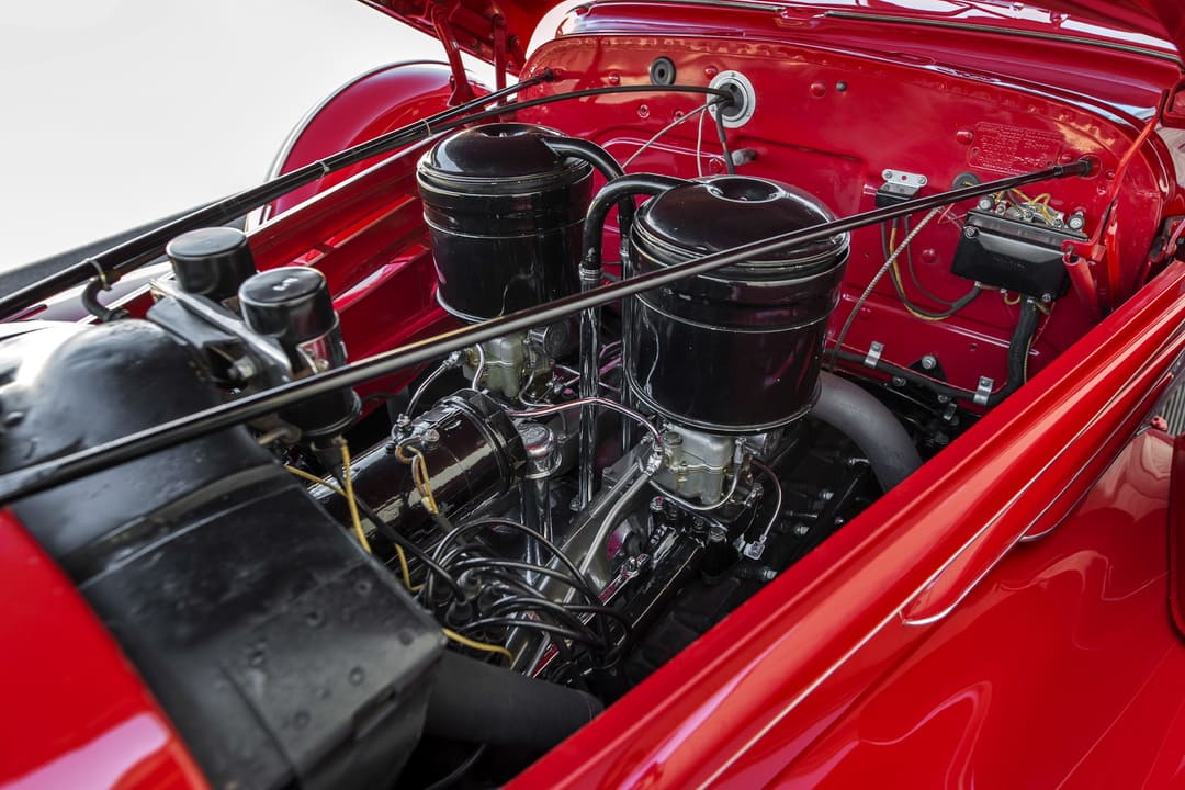 Двигатель Cadillac Series 90 V16 Convertible Coupe by Fleetwood '1939