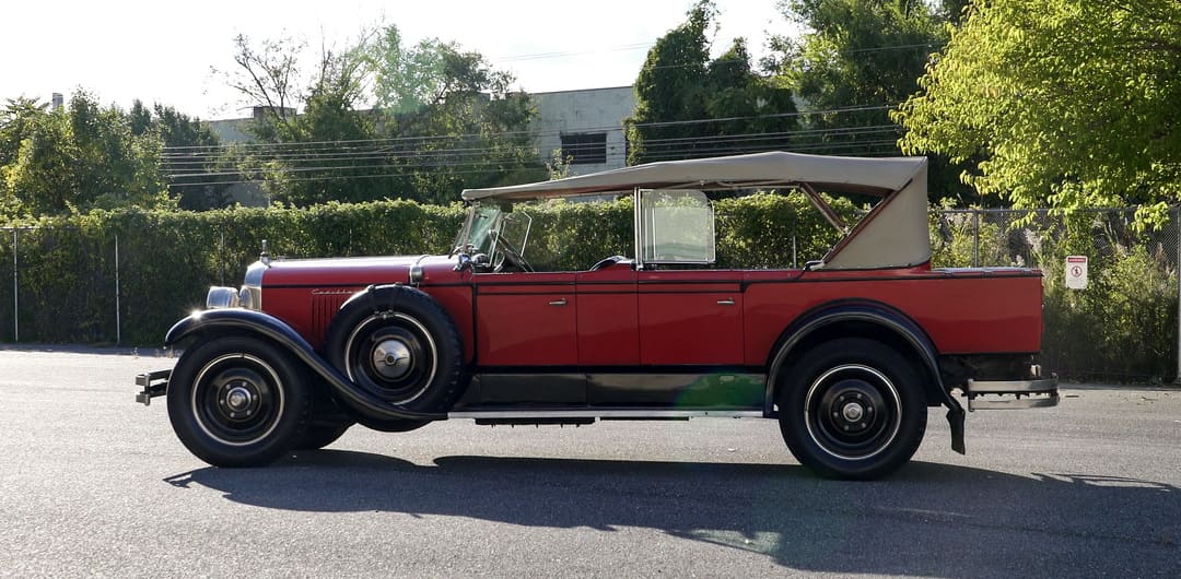 Cadillac 341-A V8 Tourer '1927 вид сбоку