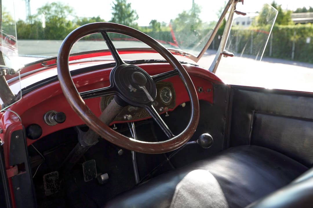 Кабина Cadillac 341-A V8 Tourer '1927