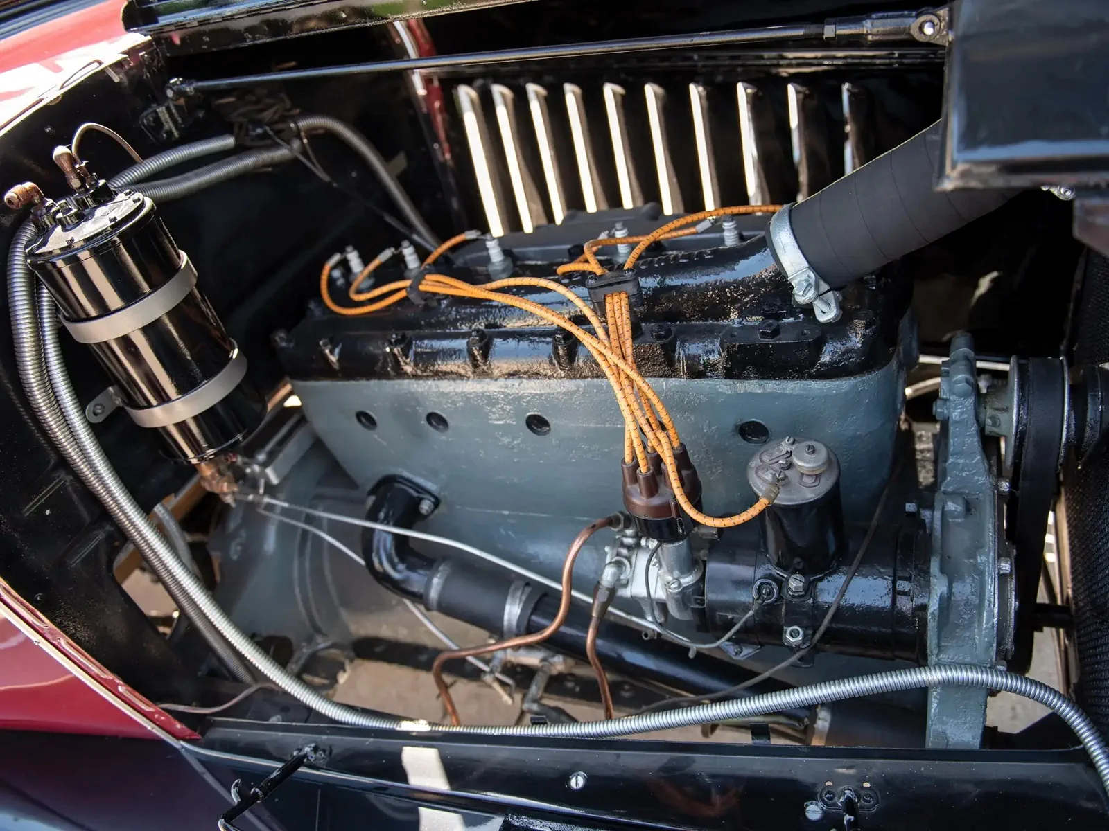 Двигатель Chalmers 6-30 Touring '1918