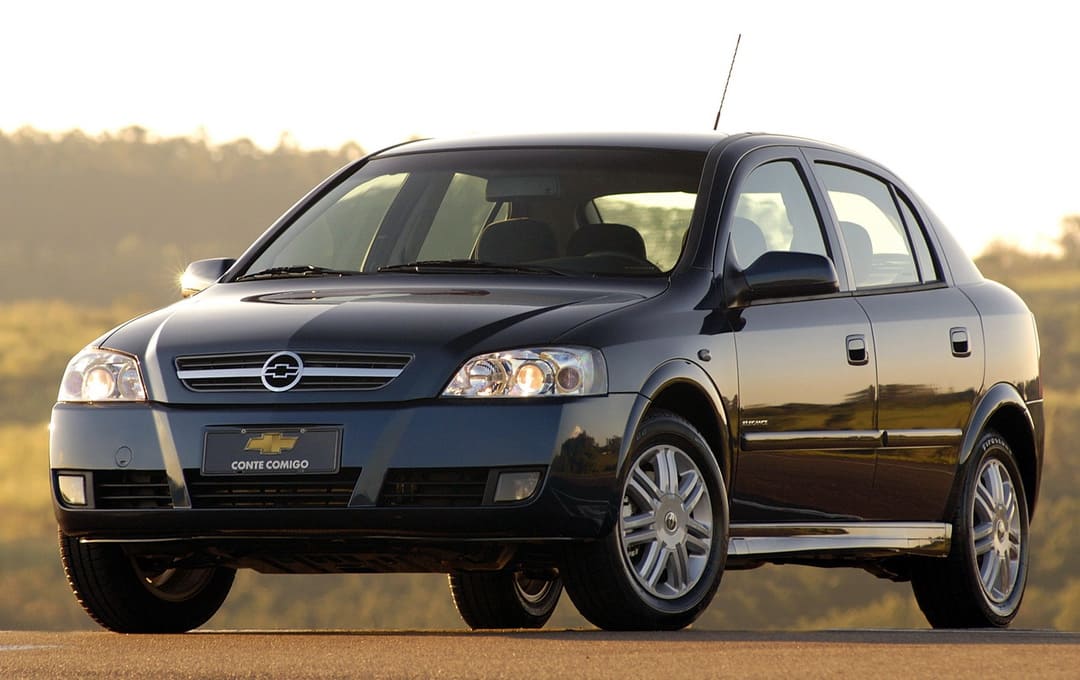 Chevrolet Astra Sedan '2003–11 вид спереди