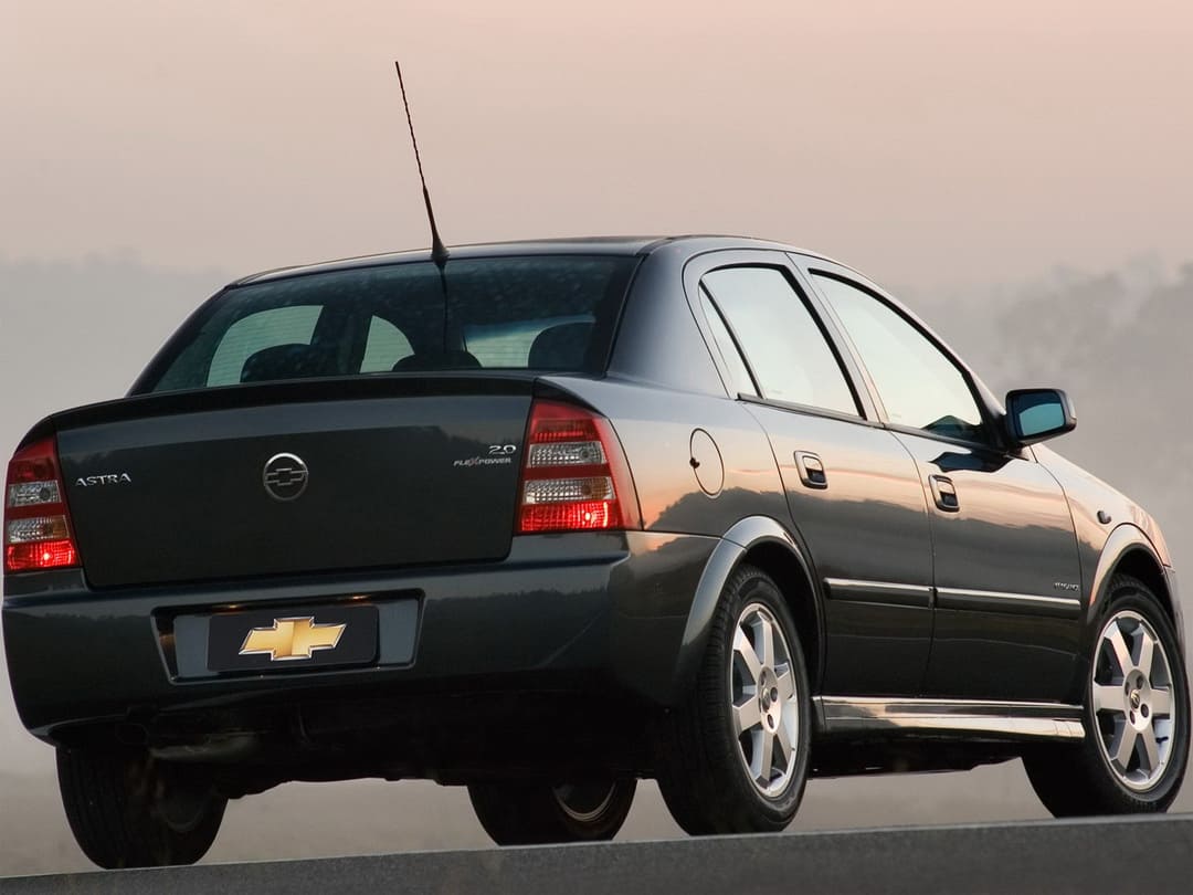 Chevrolet Astra Sedan '2003–11 вид сзади