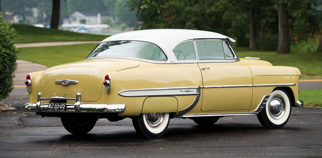 Chevrolet Bel Air Sport Coupe '1953 вид сбоку
