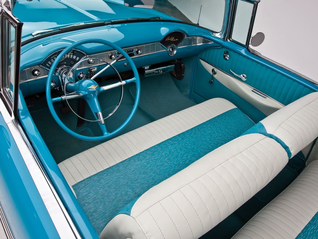 Интерьер салона автомобиля Chevrolet Bel Air Convertible '1956