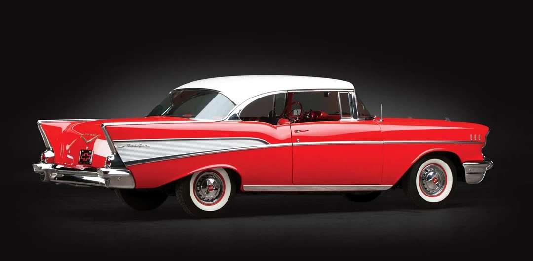 Chevrolet Bel Air Sport Coupe '1957 вид сбоку