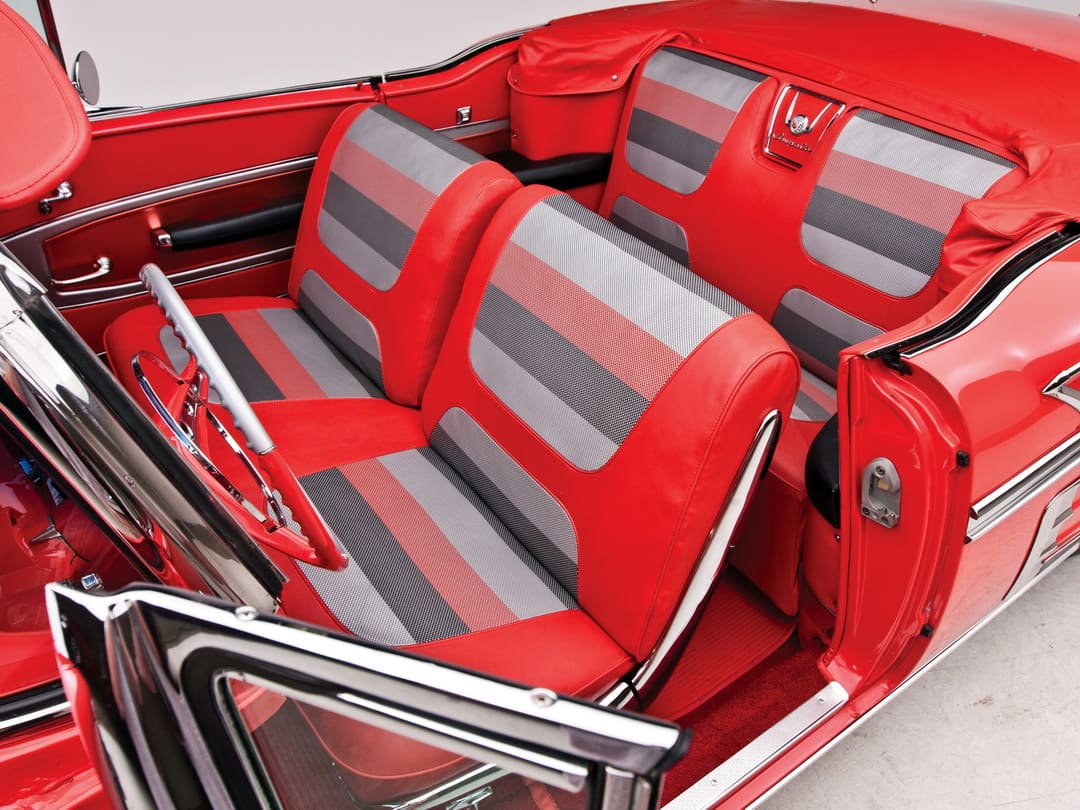 Интерьер салона автомобиля Chevrolet Bel Air Impala Convertible '1958