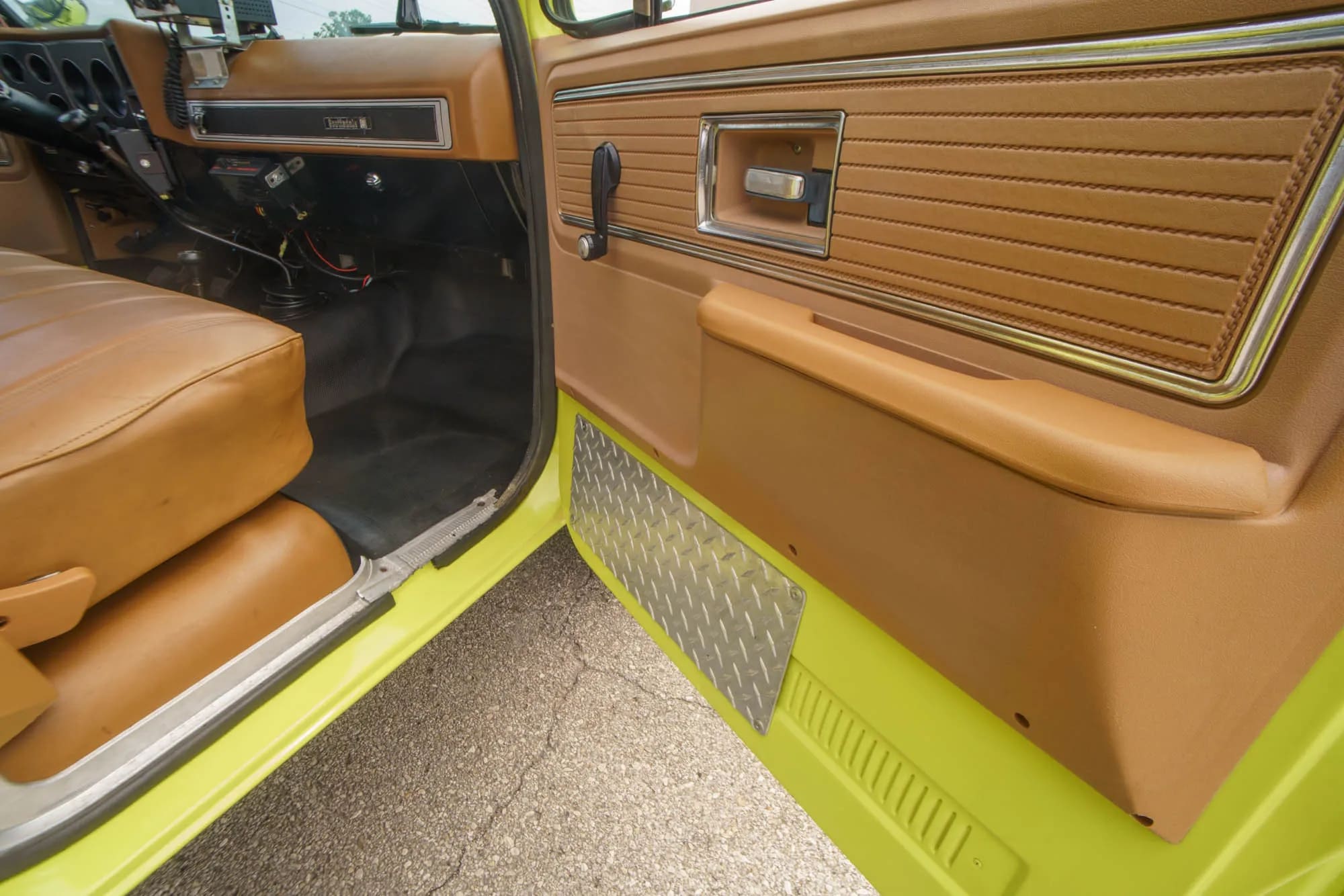 Дверная карта пожарной машины Chevrolet K30 Scottsdale Dually Fire Truck '1980