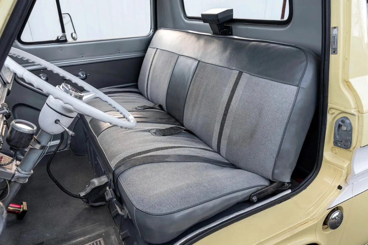 Кабина пикапа Chevrolet Corvair 95 Rampside Pickup '1961