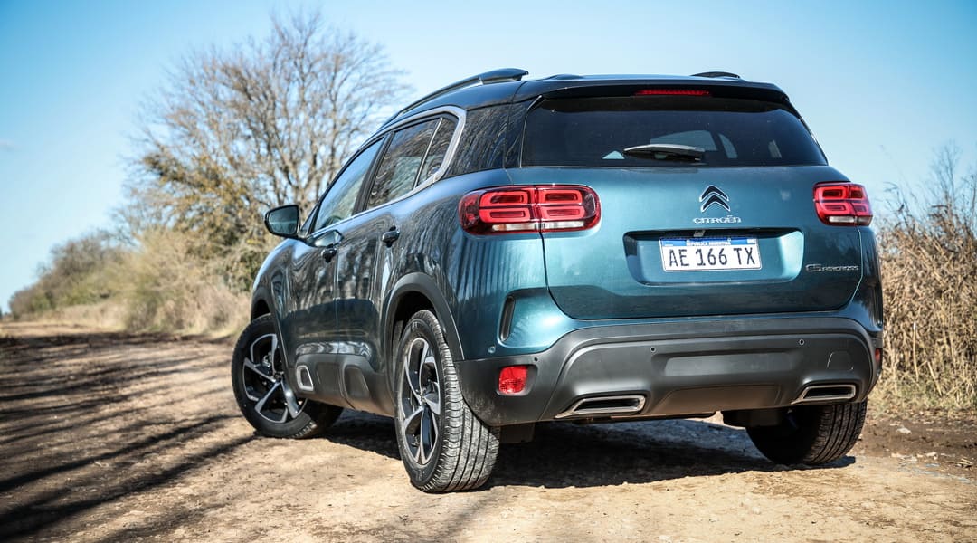 Citroën C5 Aircross '2017–22 вид сзади
