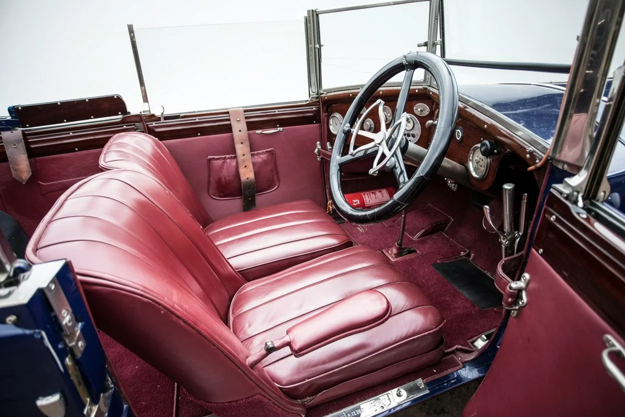 Интерьер автомобиля Clément-Talbot 25/50 HP 4½-Litre Type 4SW All-Weather Tourer '1919