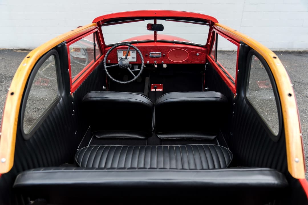 Интерьер салона автомобиля Crosley CD Super 2-door Convertible Sedan '1950-52