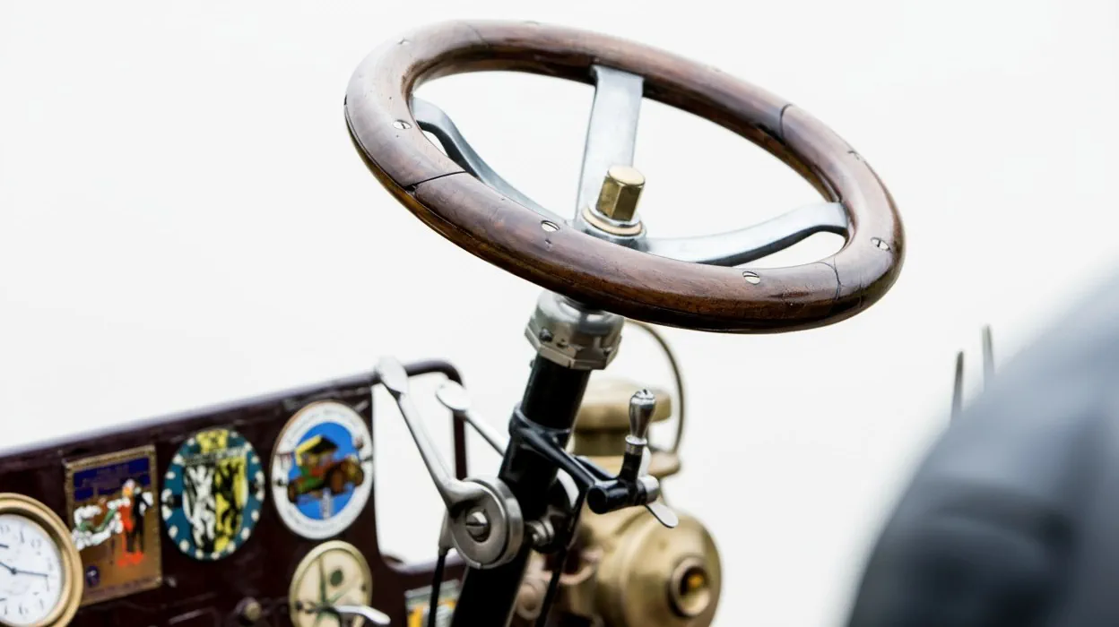 Рулевое колесо Decauville 8½  HP Twin-Cylinder Four-Seat Rear-Entrance Tonneau '1901