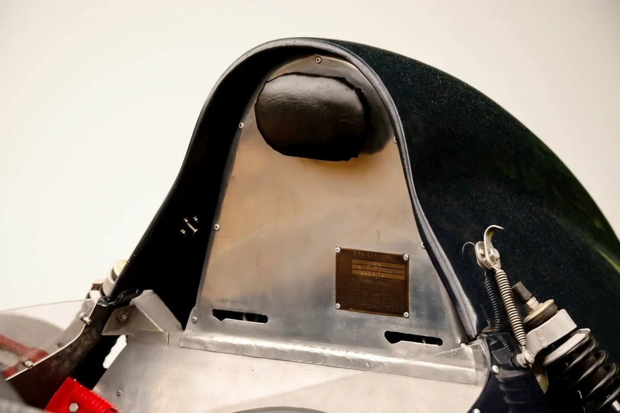 Сиденье в гоночном болиде Elva 100 Formula Junior Racing Single-Seater '1959