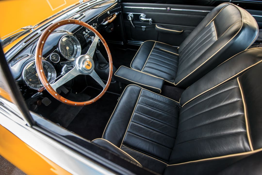 Интерьер салона автомобиля Ferrari 212 Inter Coupe '1952