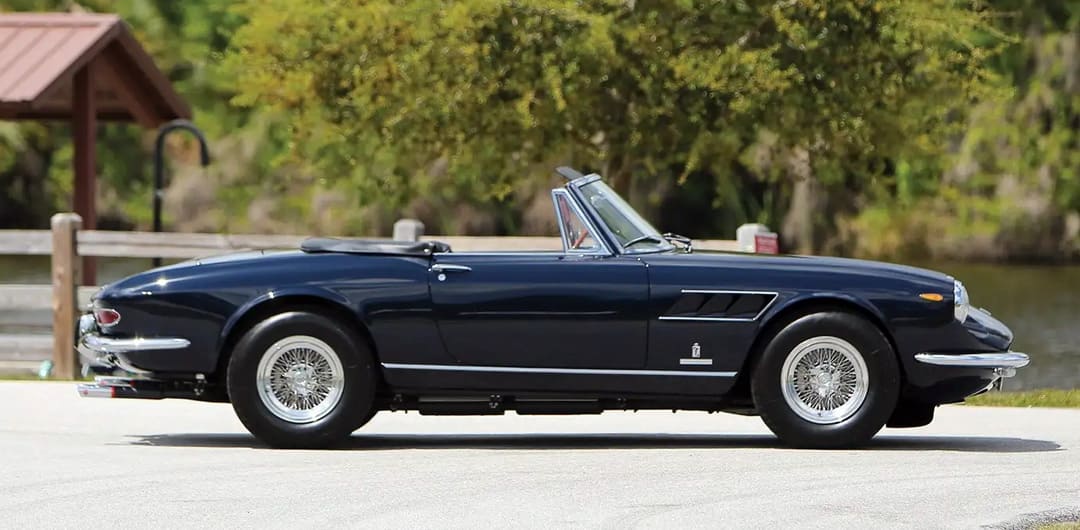 Ferrari 330 GTS '1966–68 вид сбоку