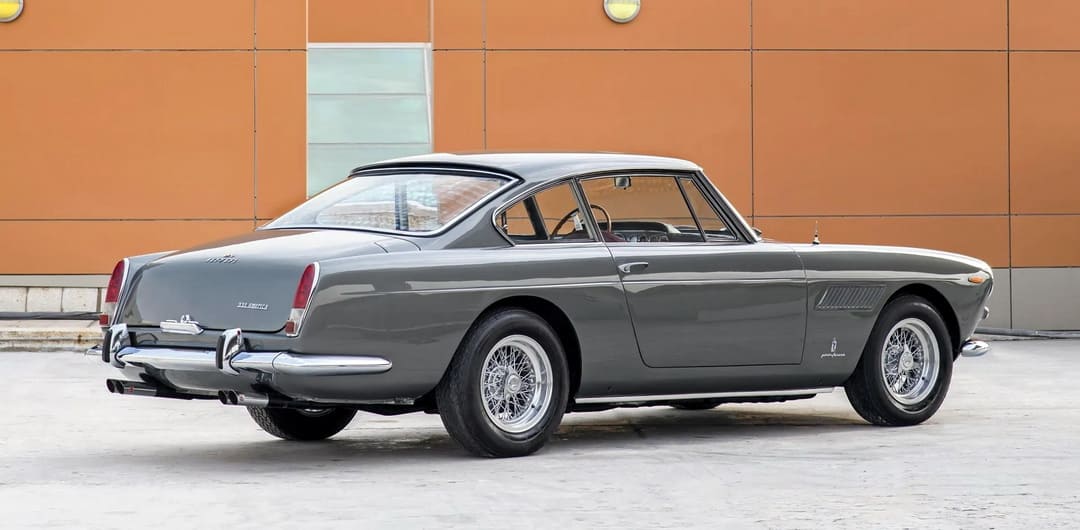 Ferrari 330 America 2+2 '1963–64 вид сбоку