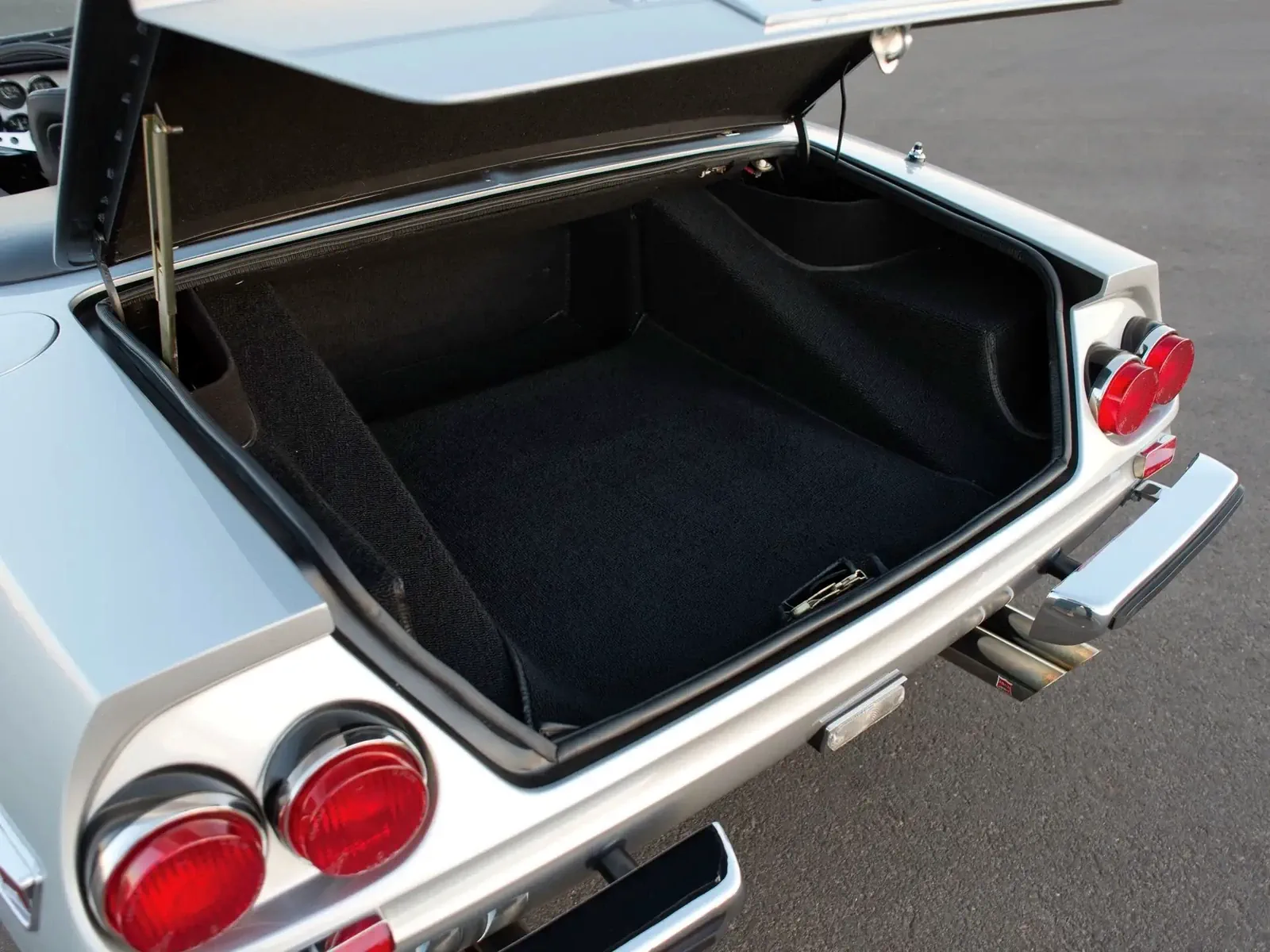 Багажник Ferrari 365 GTS/4 "Daytona" Spider '1971–72
