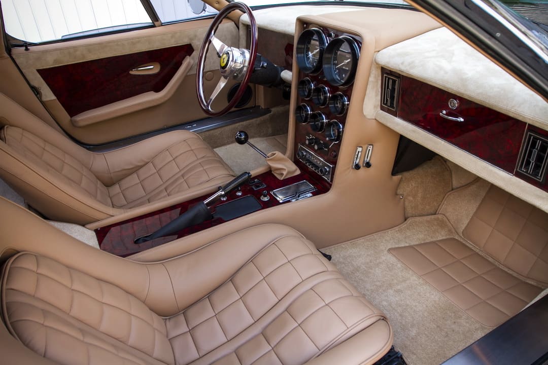 Интерьер салона автомобиля Ferrari 365 GTB/4 Panther Shooting Brake '1975