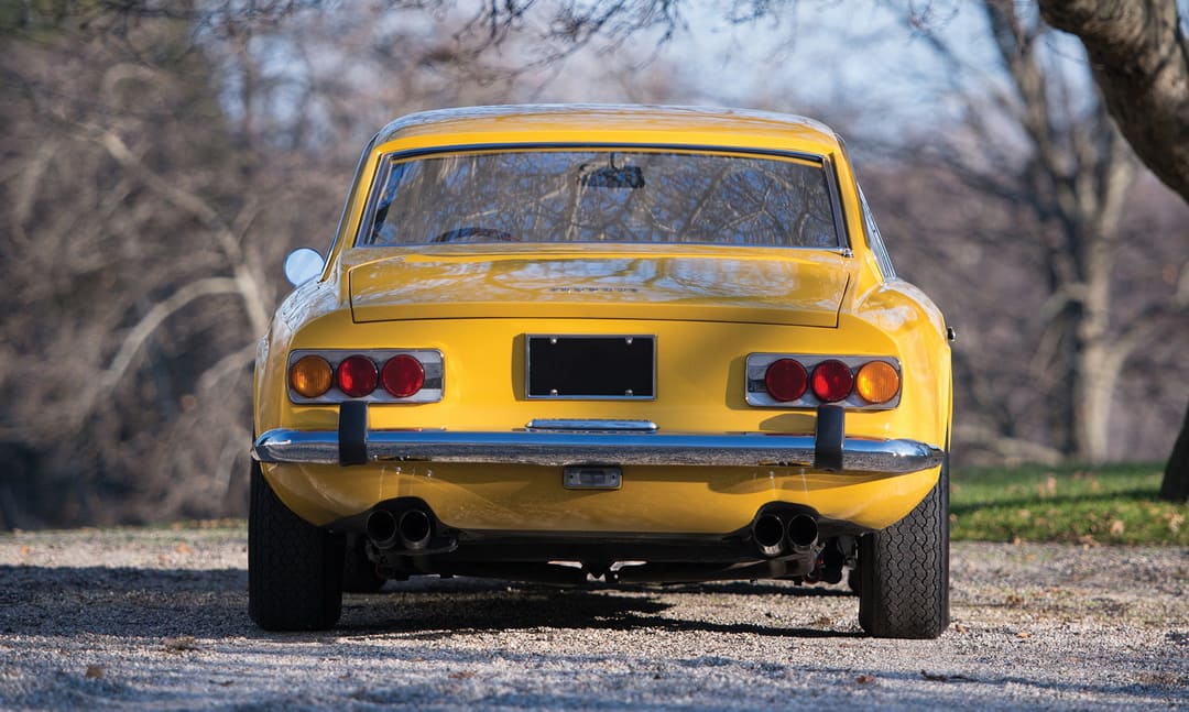 Ferrari 365 GT 2+2 '1968–71 вид сзади