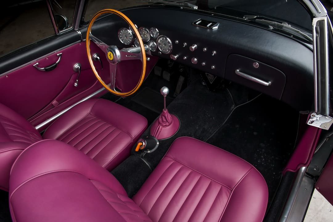 Интерьер салона автомобиля Ferrari 375 America Cabriolet '1954