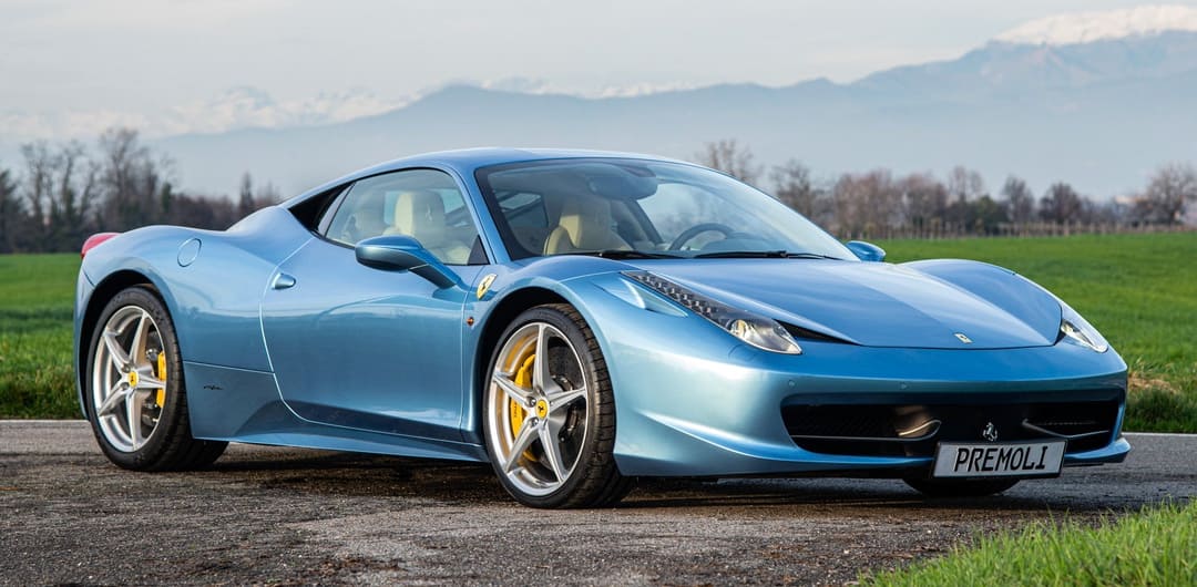 Ferrari 458 Italia Berlinetta 'Azzurro California' '2009–15 вид спереди