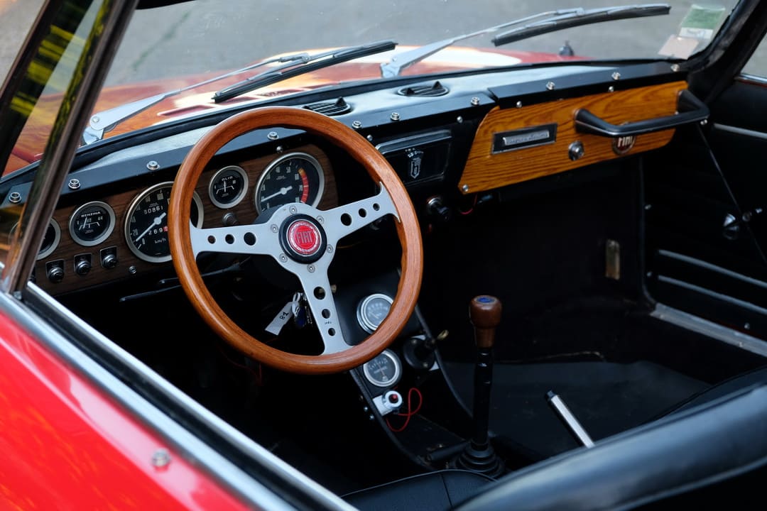 Торпедо Fiat 850 Sport Spider '1968–69