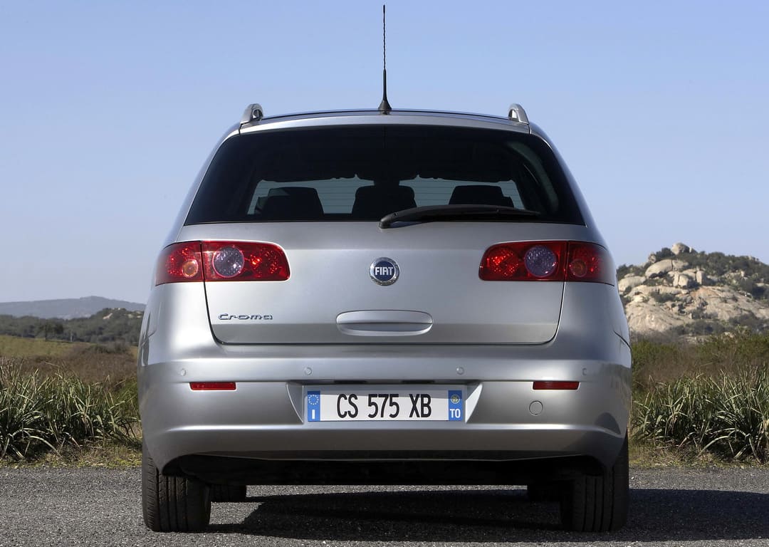 Fiat Croma '2005–07 вид сзади
