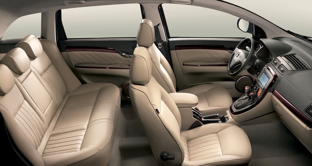 Интерьер салона автомобиля Fiat Croma '2005–07