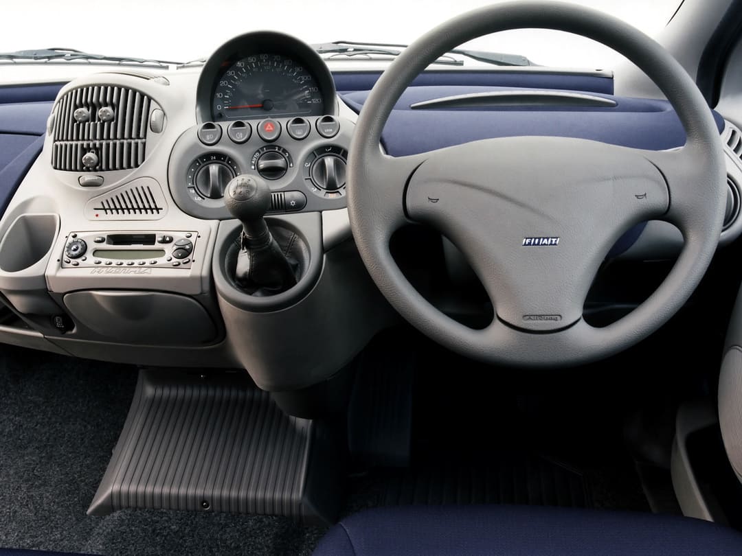 Торпедо Fiat Multipla '1998–2002