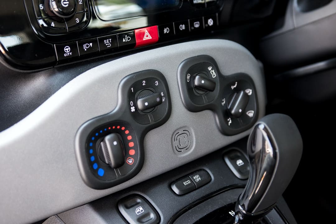 Консоль автомобиля Fiat Panda '2011–22