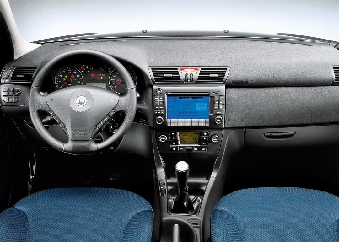 Торпедо Fiat Stilo Multiwagon '2002–06