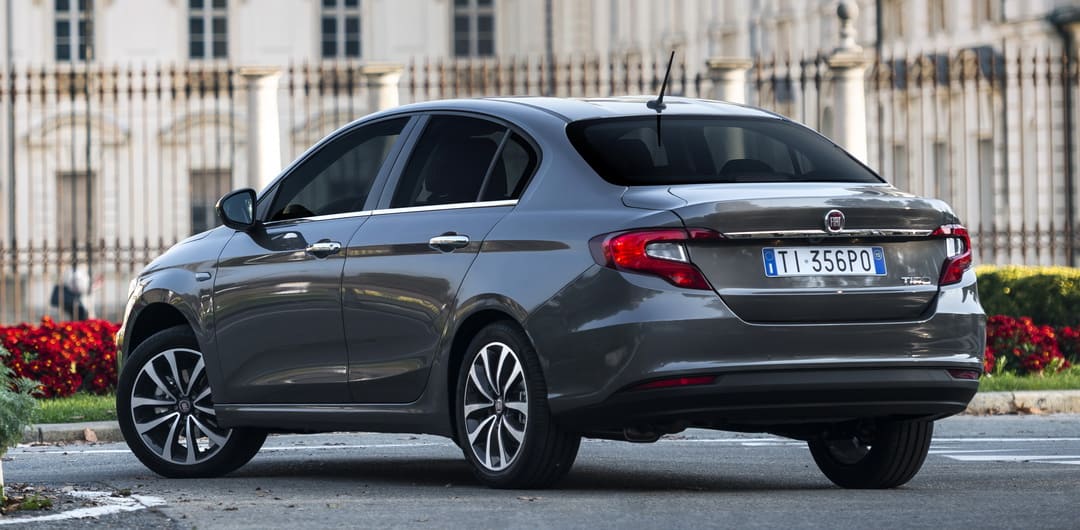 Fiat Tipo (356) '2015–20 вид сзади