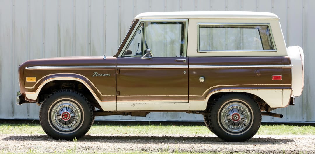Ford Bronco Wagon Ranger Pkg. '1973-77 вид сбоку
