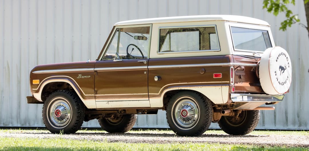 Ford Bronco Wagon Ranger Pkg. '1973-77 вид сбоку