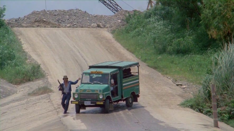 Ford Fiera III '1981 в кадре фильма "Обнаженный кулак" 1981 года (Firecracker, 1981)