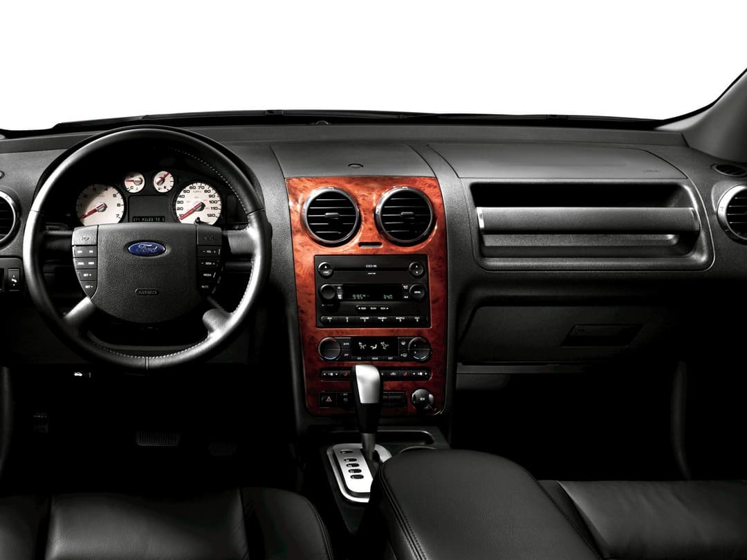 Торпедо Ford Freestyle '2004-07