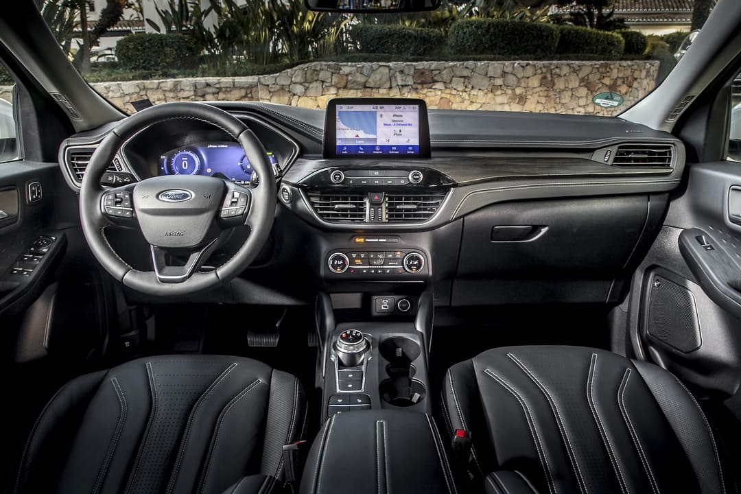 Торпедо Ford Kuga Vignale '2020-н.в.