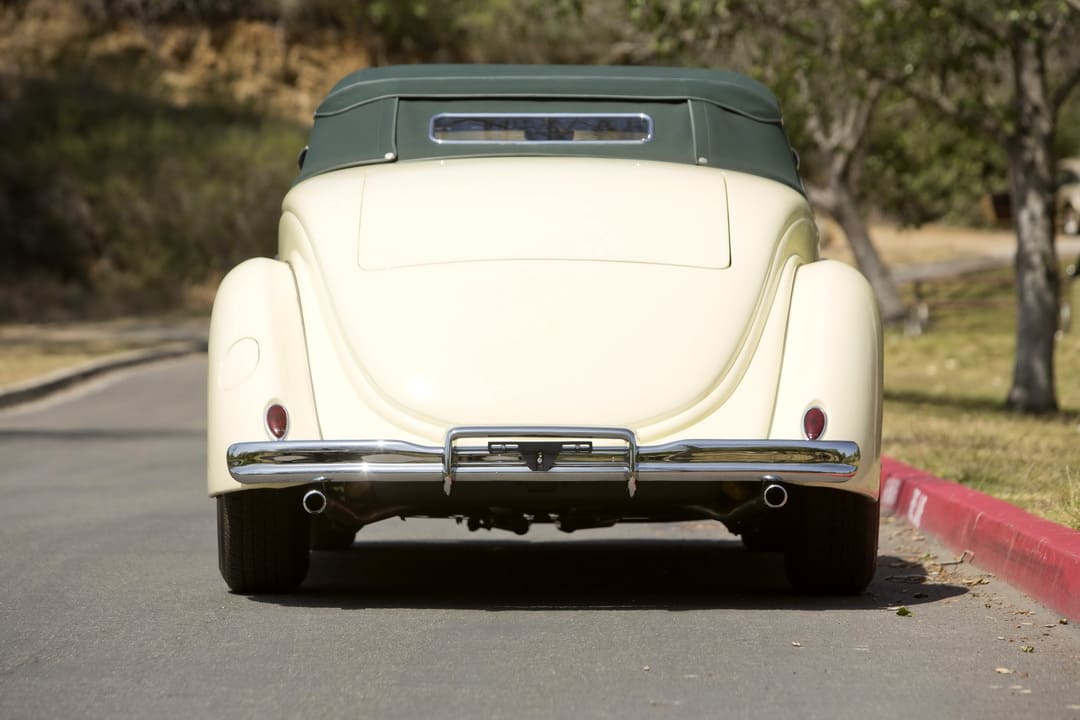 Ford Model 48 Roadster Hot Rod '1936 вид сзади