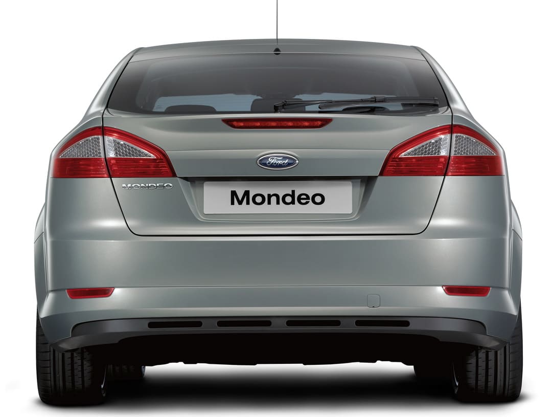 Ford Mondeo Hatchback '2007-10 вид сзади