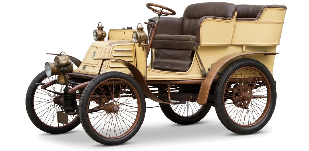 Georges Richard 3½HP 1900 — тонно — белый фон