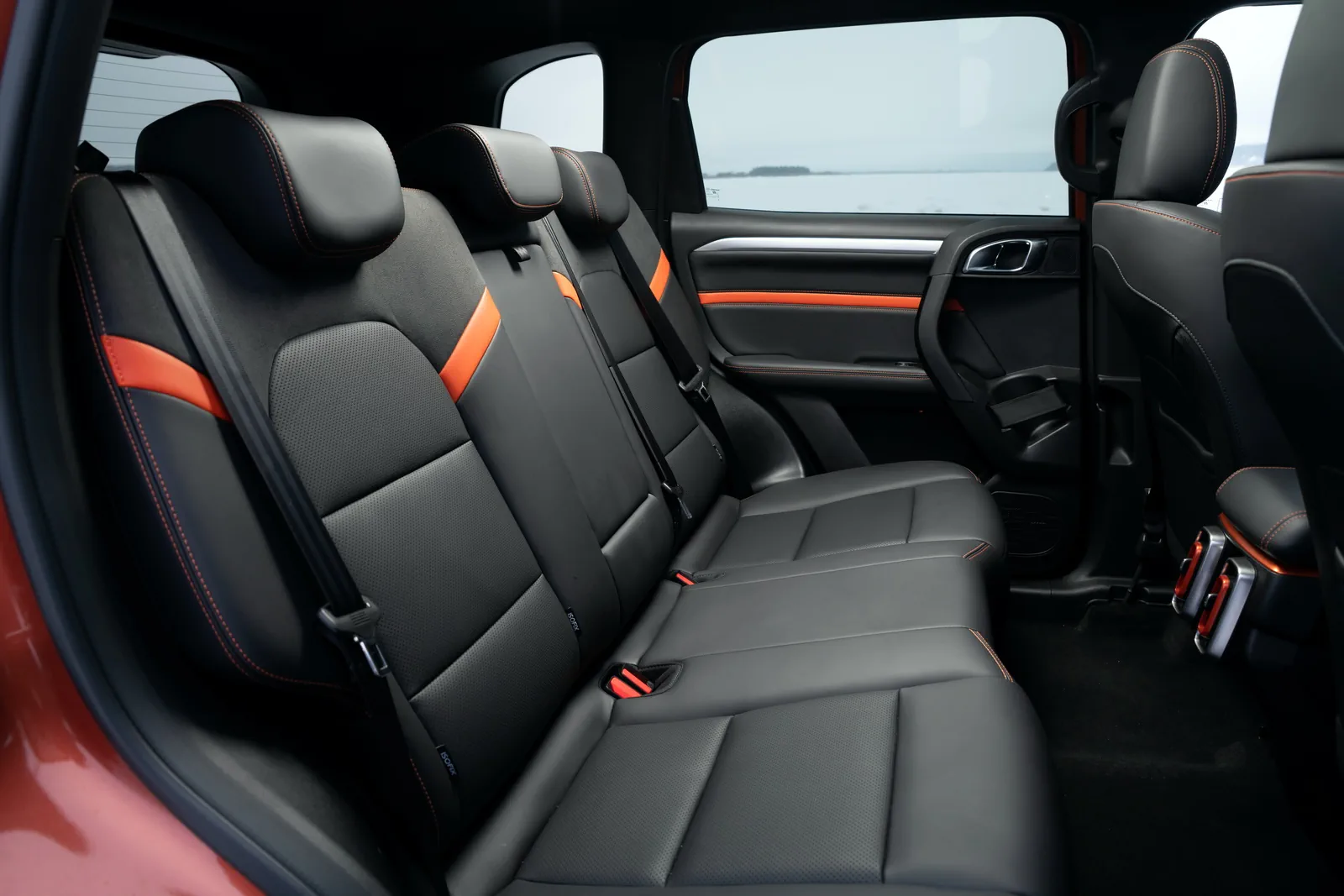 Второй ряд сидений в Haval Dargo X 2023