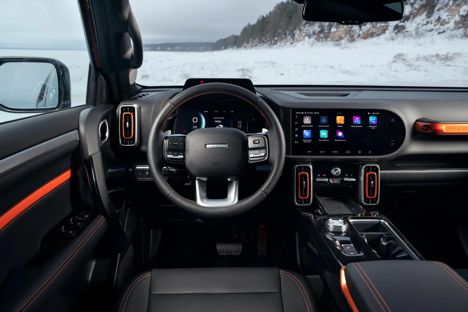 Место водителя в салоне кроссовера Haval Dargo X 2023