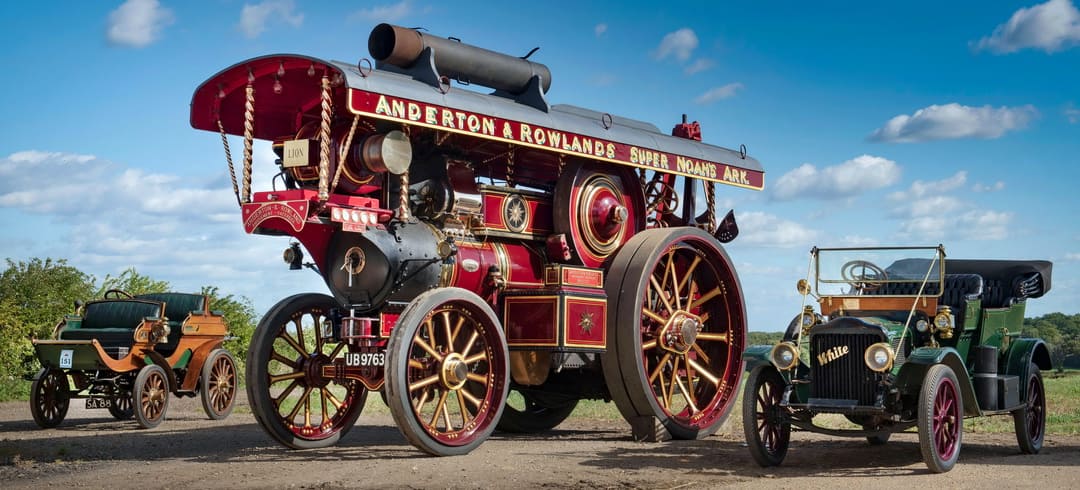Сравнение Fowler 10HP B6 Road Locomotive 'The Lion' '1932 года с другими машинами
