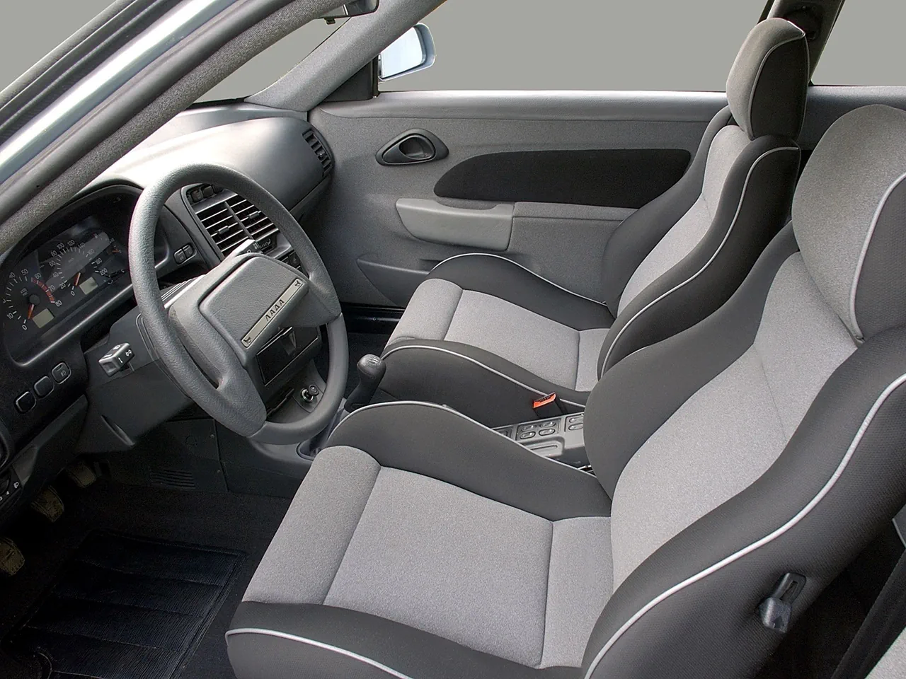 Салон Lada 112 Coupe (21123) '2006–09