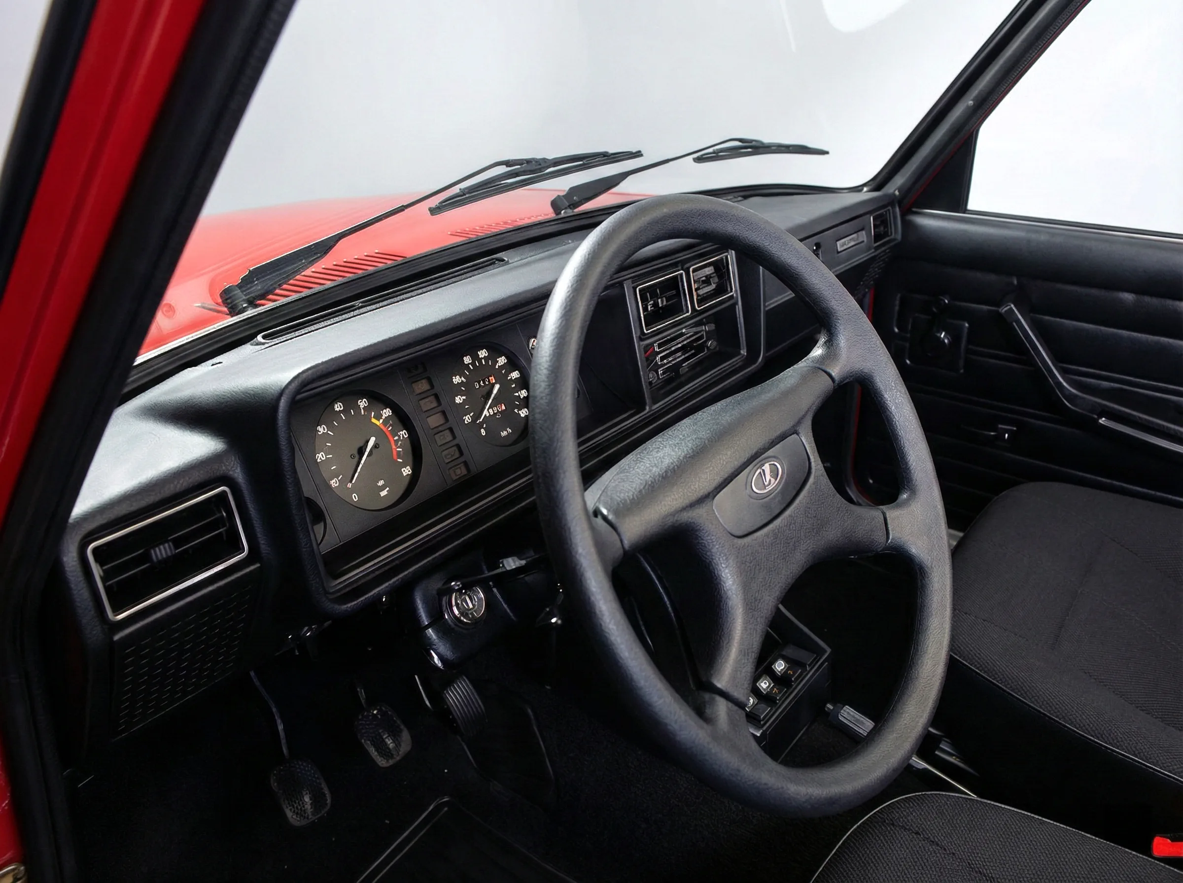Интерьер автомобиля ВАЗ-2107 'Жигули' '1982–2006